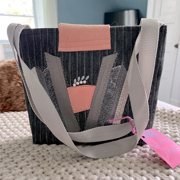 SBA Designs Wearable Art Purse (NWT) - Picture 2 of 7